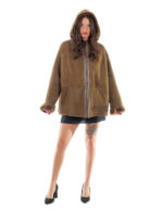 Lammfellmantel 48 olivbraun Kordelzug Saum und Ärmelbündchen Pelzinnenseite aus Leder Kapuze Reißverschluss – Bild 4