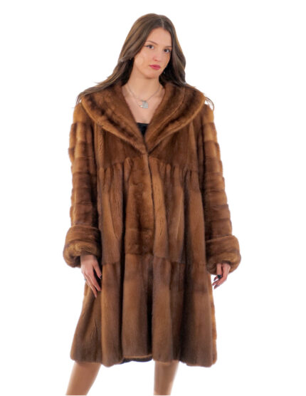 Cappotto 110 cm demi buff 58 modello campana visone orizzontale e verticale collo tondo risvolto maniche