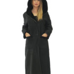 Cappotto montone nero 50 con riporti in pelle lucida nero lungo 116 centimetri cappuccio tasche boccale