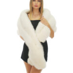 Stola in pelliccia di volpe bianco ottico lunga 2 metri alta 40 cm con chiusura nastro