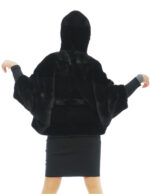 Mantella nero visone 48/54 con lavorazione orizzontale a pelle intera con cappuccio e cintura in vita interna