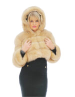 Бежевый мех лисы короткая куртка 46 длинных рукавов капюшон крючки