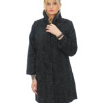 Persian fur coat 44 fitted with piping collar with button and martin gala on the back