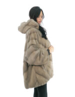 Mink cape V-shaped whole skins 48-56 blue iris three-quarter sleeve fur-lined hood - Image 2
