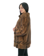 Giacca in pelliccia di visone gold 46 modello verticale con fasce orizzontali fondo manica lunga pistagna