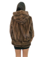 Cappotto in pelliccia di visone demi 50 modello verticale con fasce orizzontali polsi e fondo cappuccio