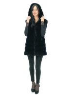 Horizontale Weste aus Nerzpelz 48 schwarz lang 80 cm Verschlusshaken Kapuze gefüttertes Fell – Bild 4