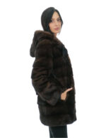 Меховая шуба из красного дерева норка горизонтальная 42 капюшона на подкладке норковые шкуры длинные рукава внешние карманы — изображение 3