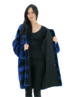 Schwarzer 46 Mantel aus rauchblauem Nerzpelz mit Kordelzug in der Taille und gefütterter Nerzfelle – Bild 6