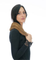 Colletto tondo in pelliccia di visone gold lungo 64 centimetri alto 12 con bottoncini clips