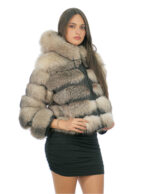 Giacca bomber in pelliccia di volpe 42 beige con cappuccio foderato pelliccia nero e zip manica lunga