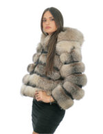 Giacca bomber in pelliccia di volpe 42 beige con cappuccio foderato pelliccia nero e zip manica lunga