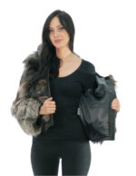 Giacca bomber in pelliccia di argentata 42 beige con cappuccio foderato pelliccia nero e zip manica lunga