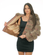 Giacca bomber in pelliccia di volpe 42 nocciola con cappuccio foderato pelliccia nero e zip manica lunga