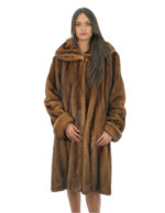 Long coat in demi fur carried 46 with large Italian collar and long sleeves with cuff