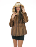 Giacca in pelliccia di visone 46 demi alta 64 cm con cappuccio con bordo pelliccia rex manica lunga