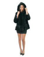 Grüne Nerzjacke 46, volles und horizontales Leder an der Unterseite und an den Ärmelbündchen, Kapuze mit Nerzfellen gefüttert – Bild 4