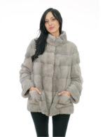 Pistagna Mantel Nerzfell 70cm 50 grau Saphir lange Ärmel Außentaschen und Innentasche