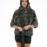 Nerzfelljacke blau iris 46 grau mit halbärmeligem Gürtel Innenleder Taille, Pistagna-Kragen mit Knopf