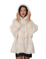 48-54 Elfenbeinfarbener Nerzpelz-Umhang V-förmige Kapuze Dreiviertel-Ärmel Kordelzug Saum