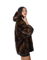 48-54 Brauner Demi-Nerz Pelzumhang V-förmige Kapuze Dreiviertel-Ärmel Kordelzug am Saum – Bild 3