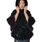 Mantella lavorazione a V pelliccia visone 48-54 nero cappuccio cintura interna in pelliccia alta 72 centimetri