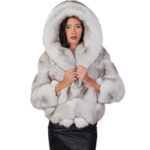 Giacca in pelliccia di volpe orizzontale cappuccio 42 bianco sfumato naturale chiusura ganci manica tre quarti