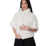 Белая куртка из меха рекса размер 42 с короткими рукавами корейский воротник горизонтальная застежка крючок и глазки