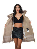 Piumino ed eco montone con pelliccia di volpe 48 tortora vera piuma chiusura zip cappuccio - immagine 6