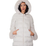 Beige down jacket size 46 eco fur hood and cuffs pockets zip closure high collar long sleeves