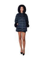 Piumino colore blu 42 eco pelliccia cappuccio e polsi tasche chiusura zip colletto alto manica lunga - immagine 4