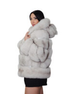 Giacca lunga 64 cm 46 pelliccia volpe bianco groellandia lavorazione orizzontale con maniche lunghe e cappuccio - immagine 2