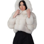 Short horizontal fox fur jacket 50cm size 46 white shaded three-quarter sleeve hood external pockets