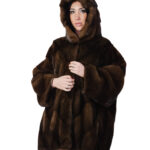 Giaccone mantella visone pelliccia lavoro a V 82 centimetri taglia 48-56 demi marrone cappuccio foderato pelli
