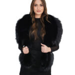 Beautiful black fox fur stole, one size, 160 cm long, with internal laces.
