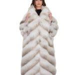 122cm long fox fur coat with white batwing sleeve, one size fits all from 42 to 60