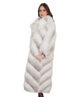 122cm long fox fur coat with white batwing sleeve, one size fits all from 42 to 60 - Image 3