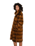 50 Goldblonder langer Mantel, 110 Nerzpelz, horizontaler Kragen mit Knopf und langen Ärmeln – Bild 2