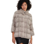 Women's horizontal mink jacket size 46 sapphire 3/4 sleeve fur without pockets buttoned and petal collar