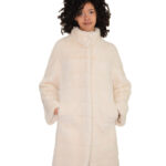 Horizontaler Nerzmantel, Größe 44, beigefarbenes Fell, lange Ärmel, Nerzkragen, Hakenverschluss